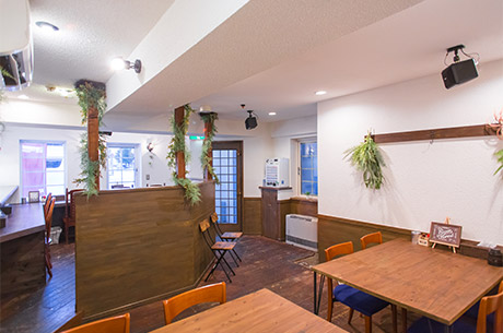 札幌市白石区にあるチキンクレストの内観